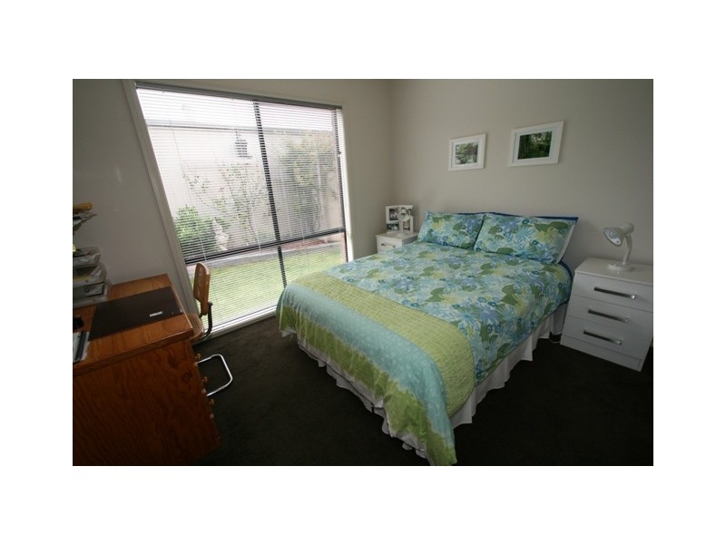 25 Norman Drive, Cowes VIC 3922