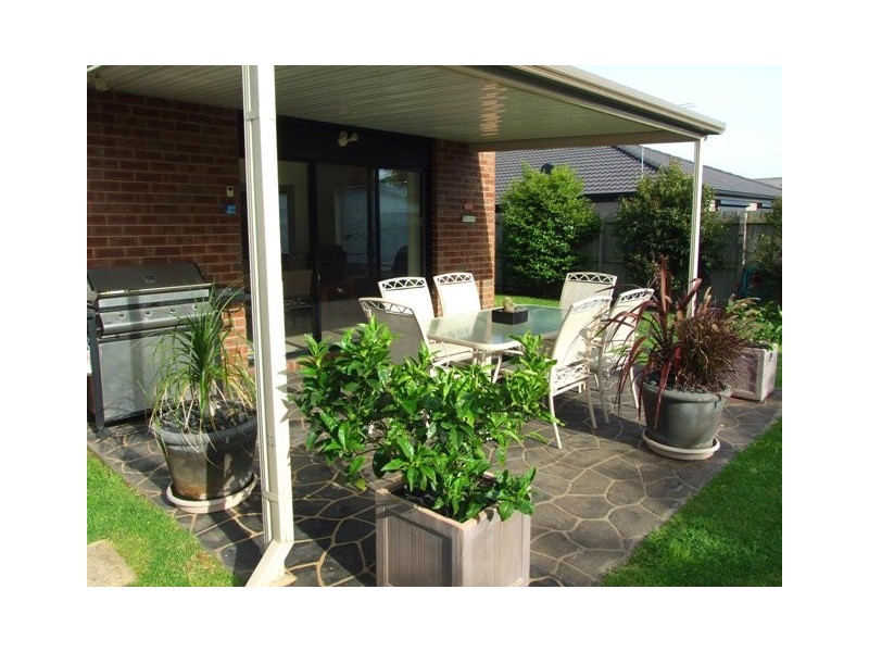 25 Norman Drive, Cowes VIC 3922