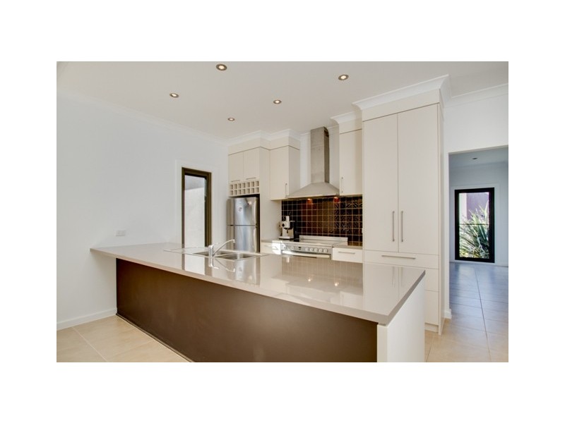 10/55 Chapel Street, Cowes VIC 3922