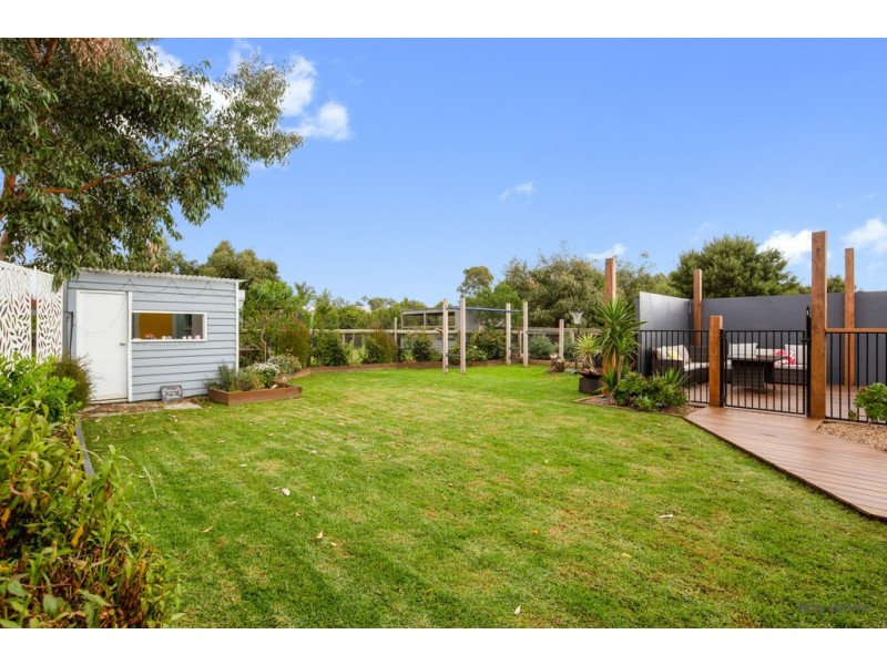 8 Shelly Court, Cowes VIC 3922