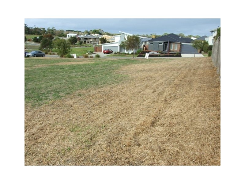 7 Egret Way, Cowes VIC 3922