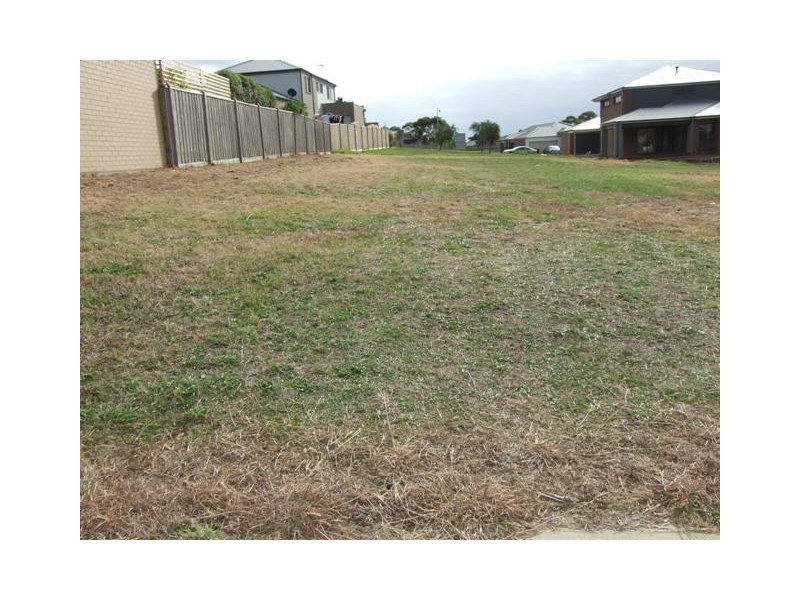 7 Egret Way, Cowes VIC 3922