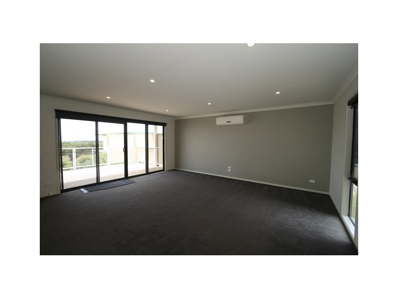 2/141 Phillip Island Road, Surf Beach VIC 3922