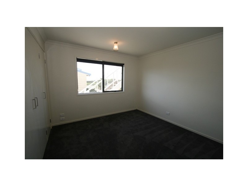 2/141 Phillip Island Road, Surf Beach VIC 3922