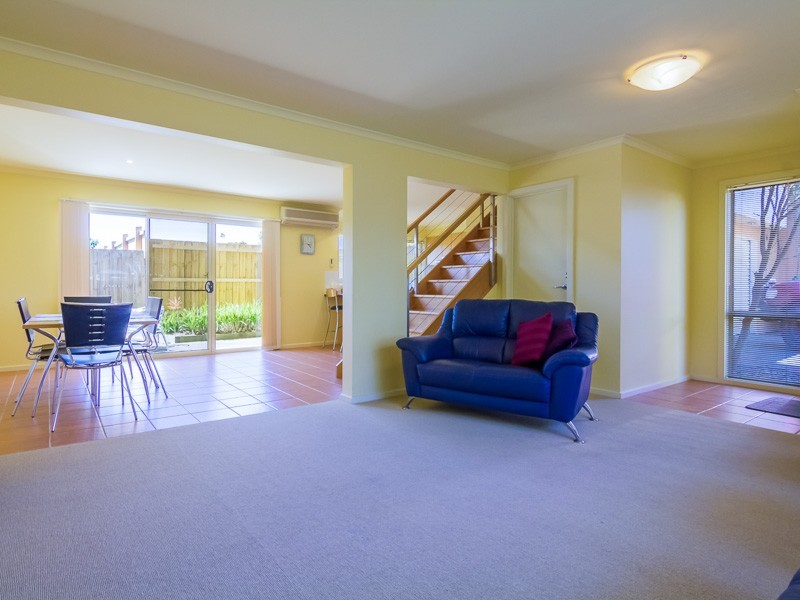 5/6 Hollydene Court, Cowes VIC 3922