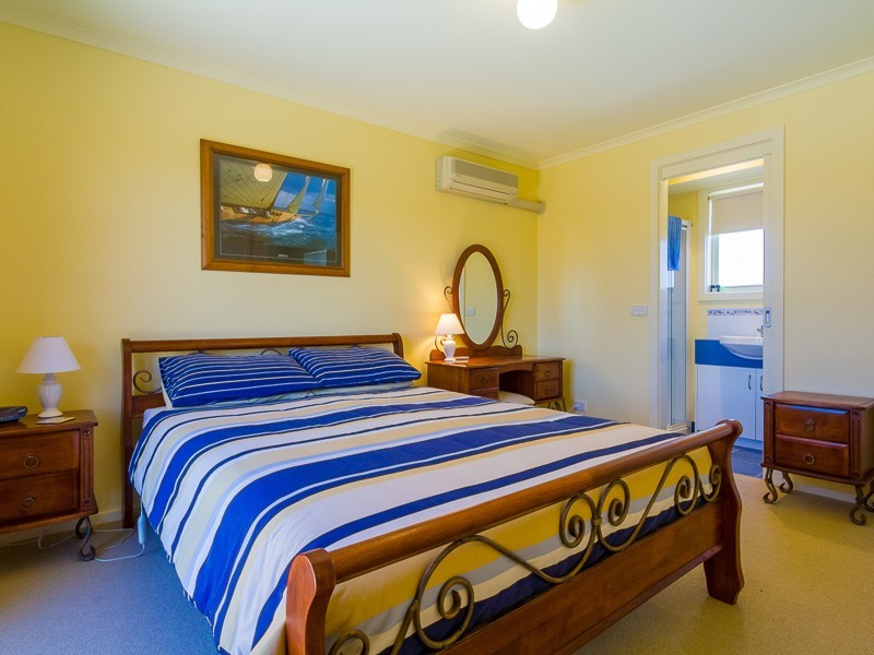 5/6 Hollydene Court, Cowes VIC 3922