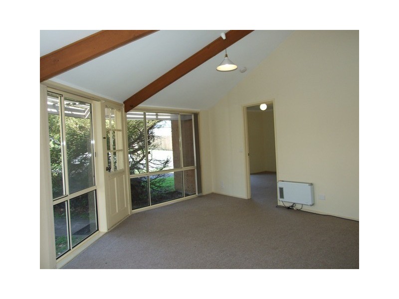 1/30 Wyndham Avenue, Cowes VIC 3922