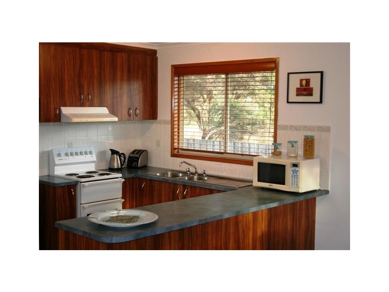 2 Dixon Street, Surf Beach VIC 3922