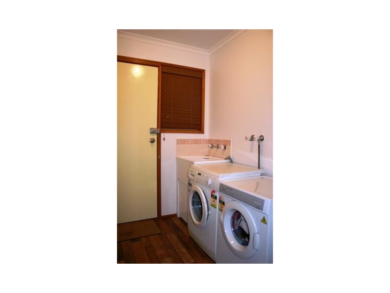 2 Dixon Street, Surf Beach VIC 3922