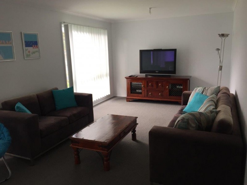 2 Dixon Street, Surf Beach VIC 3922