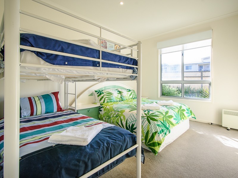 18 Halcyon Avenue, San Remo VIC 3925