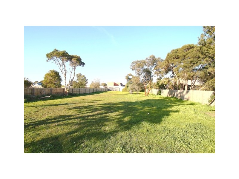 2/31 Steele Street, Cowes VIC 3922