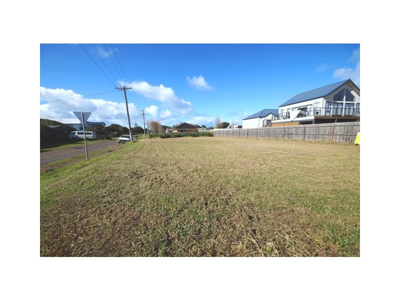 11 Gemma Street, Sunderland Bay VIC 3922