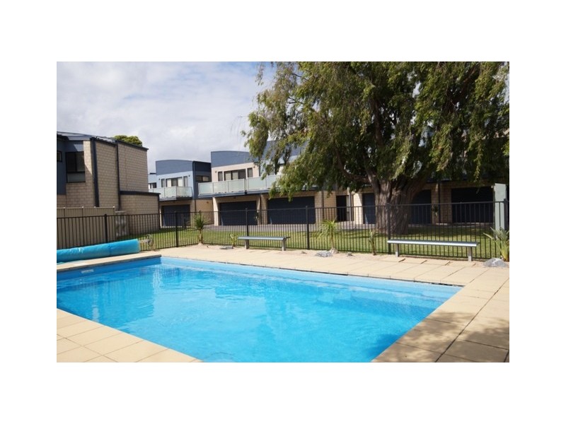 3/7 Beach Street, Cowes VIC 3922