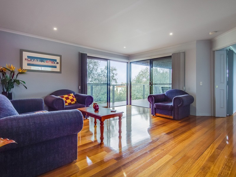 33 Broadwater Avenue, Cape Woolamai VIC 3925