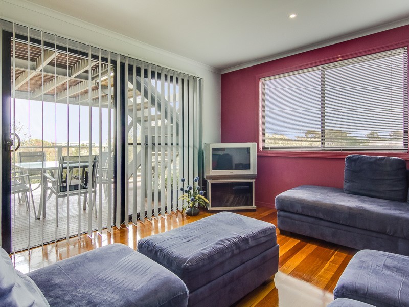 33 Broadwater Avenue, Cape Woolamai VIC 3925