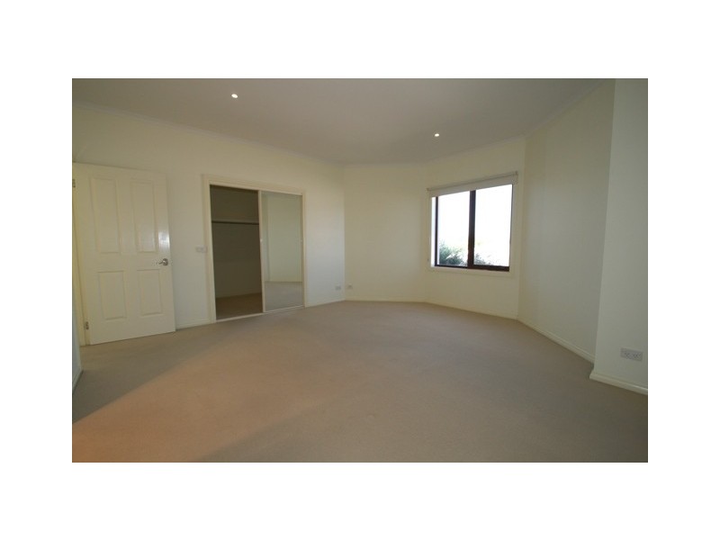 7/83 Chapel Street, Cowes VIC 3922