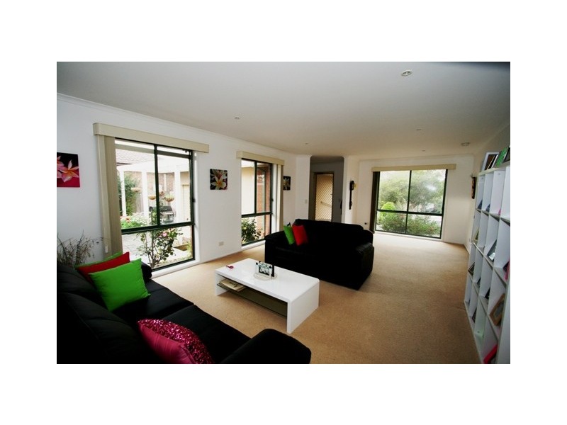 8 Walton Street, Cowes VIC 3922