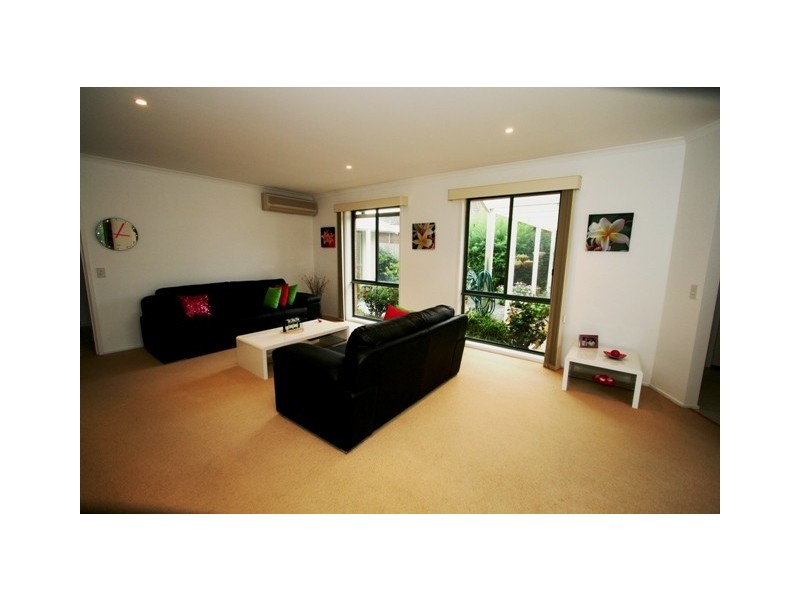 8 Walton Street, Cowes VIC 3922
