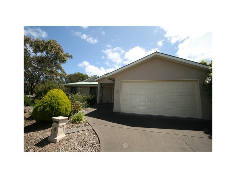 8 Walton Street, Cowes VIC 3922