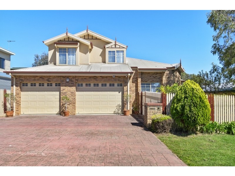 20 Justice Road, Cowes VIC 3922
