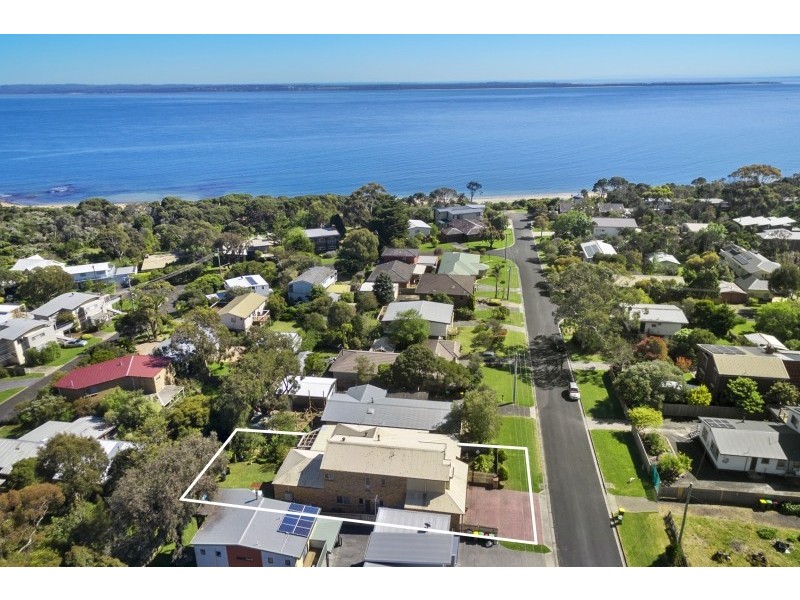 20 Justice Road, Cowes VIC 3922