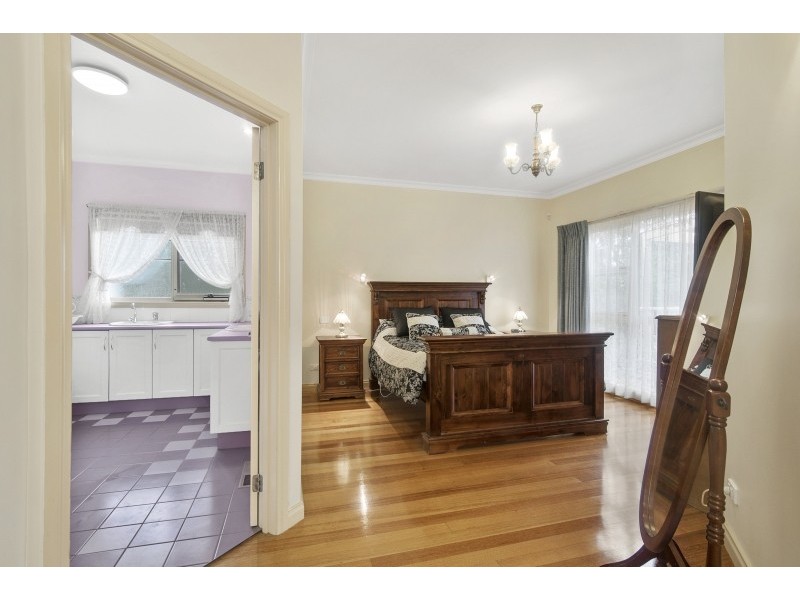 20 Justice Road, Cowes VIC 3922