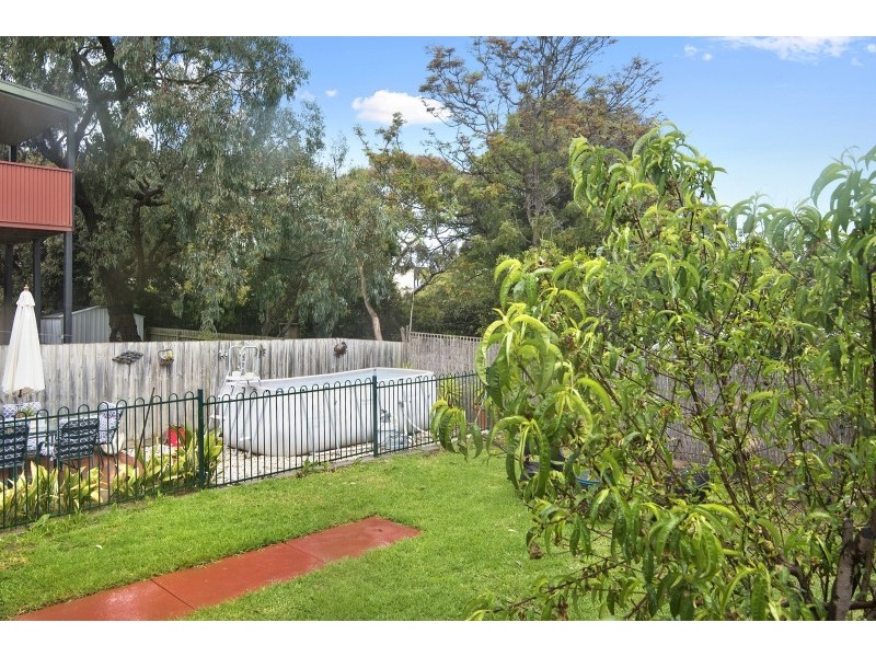 20 Justice Road, Cowes VIC 3922