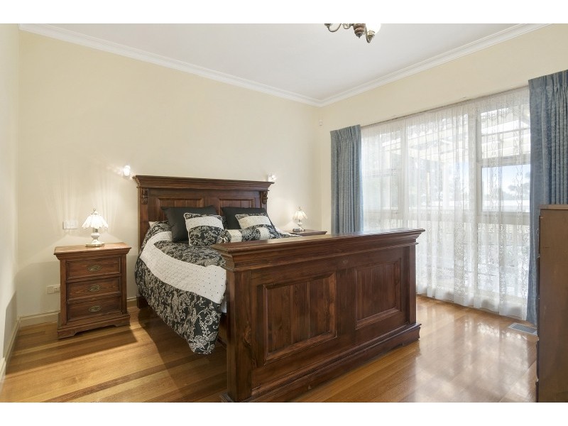 20 Justice Road, Cowes VIC 3922