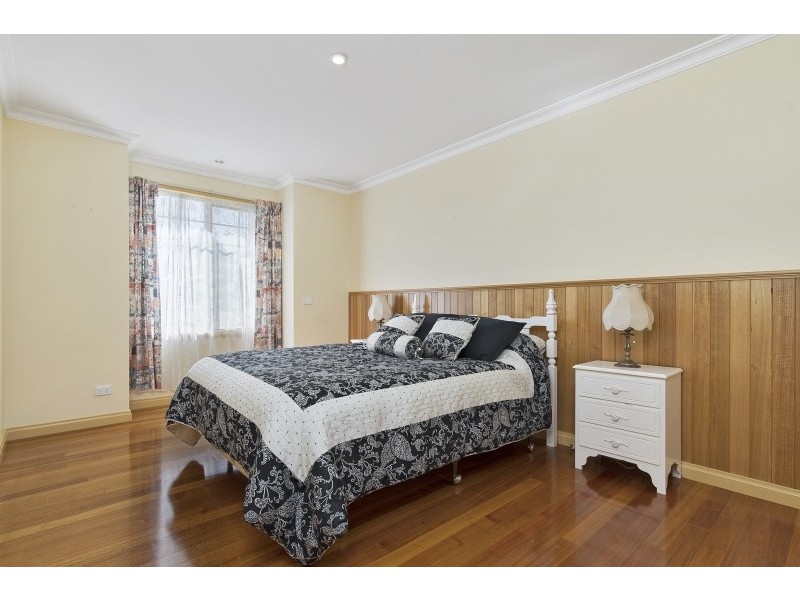 20 Justice Road, Cowes VIC 3922