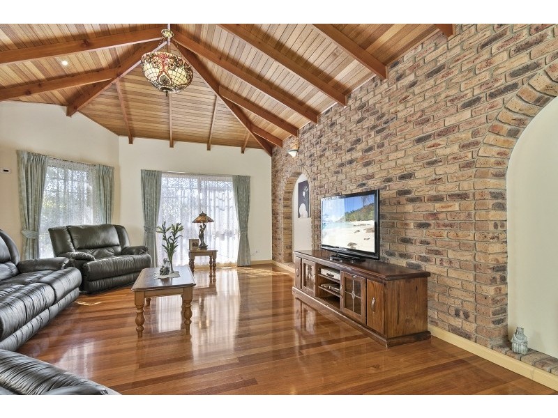 20 Justice Road, Cowes VIC 3922