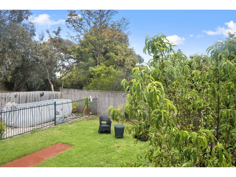 20 Justice Road, Cowes VIC 3922