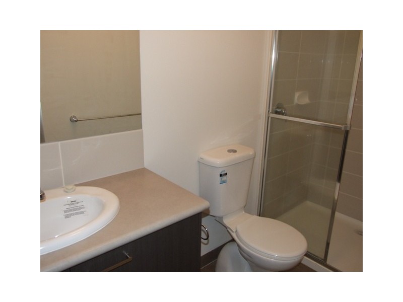 16 Rosella Grove, Cowes VIC 3922