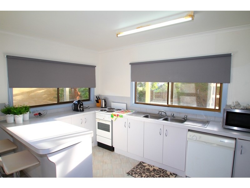 26 Anglers Road, Sunderland Bay VIC 3922