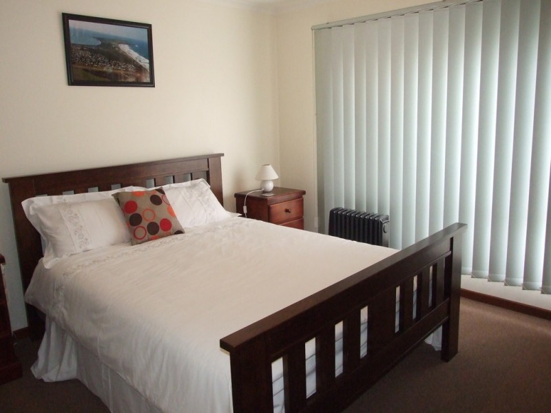 4/16-18 Church Street, Cowes VIC 3922