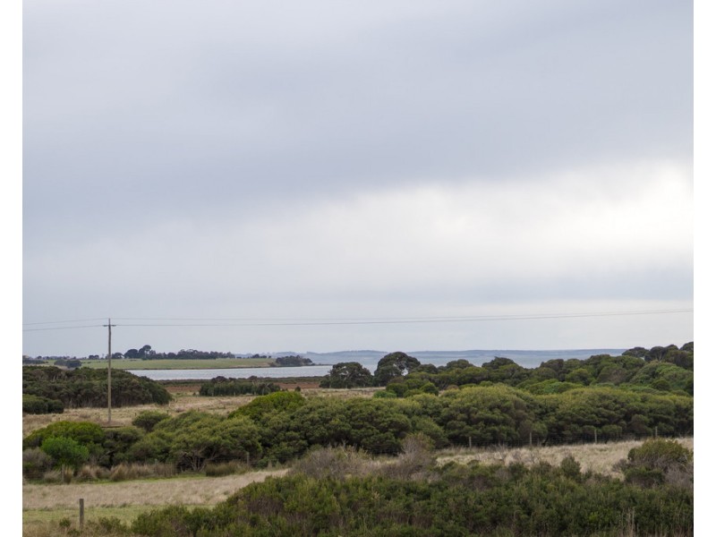 157 Phillip Island Road, Surf Beach VIC 3922