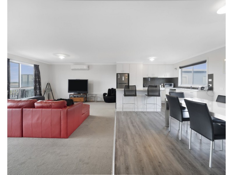 157 Phillip Island Road, Surf Beach VIC 3922