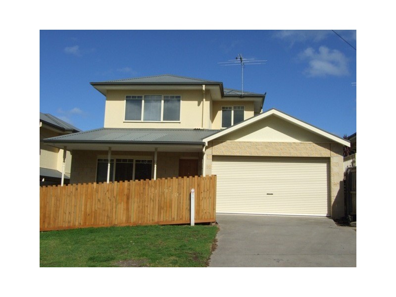 2/1-3 Morgan Street, Cowes VIC 3922