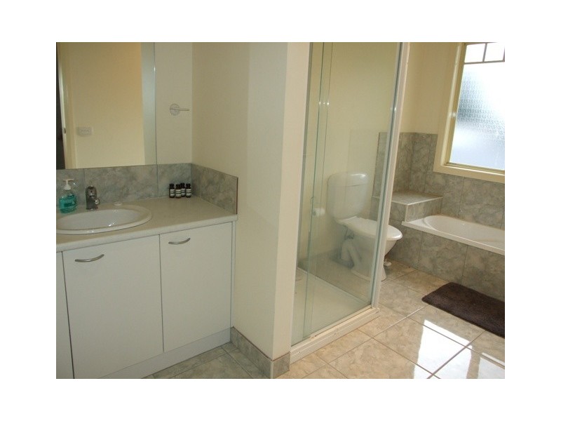 2/1-3 Morgan Street, Cowes VIC 3922