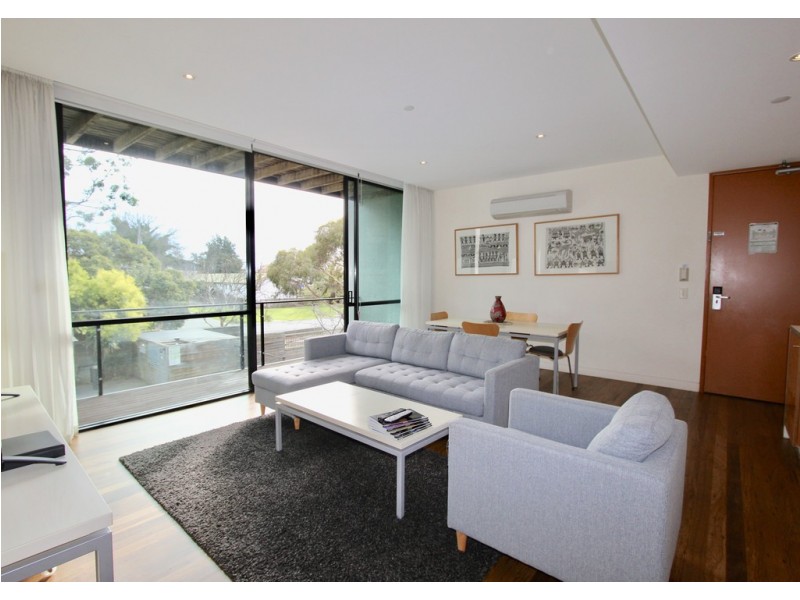 16/9-11 Bass Avenue, Cowes VIC 3922