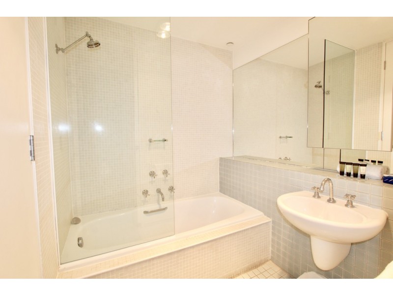 16/9-11 Bass Avenue, Cowes VIC 3922