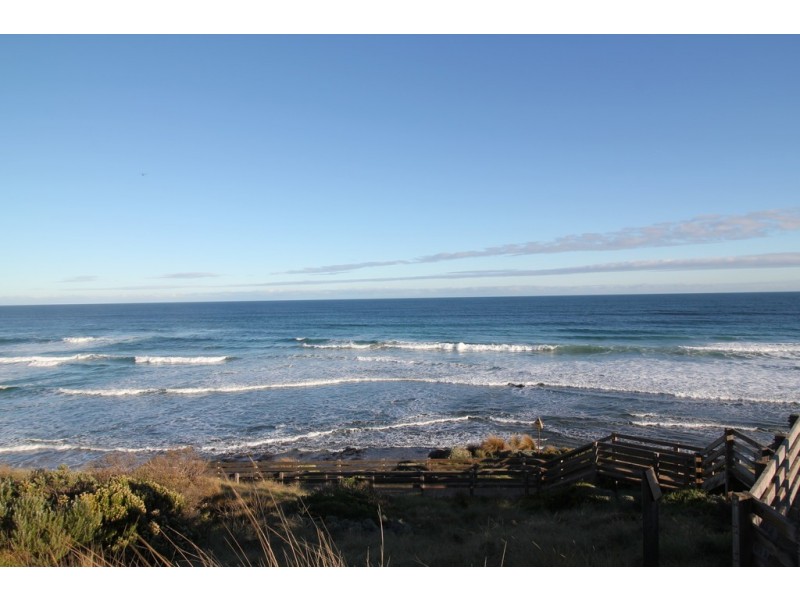 208 The Esplanade, Surf Beach VIC 3922