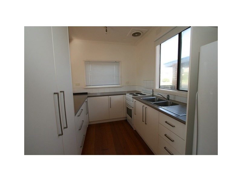 19 Edgar Road, San Remo VIC 3925