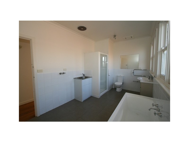 19 Edgar Road, San Remo VIC 3925