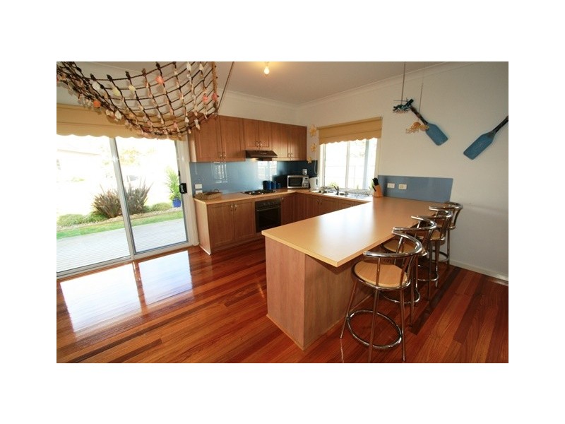 23 Katherine Circuit, Cowes VIC 3922