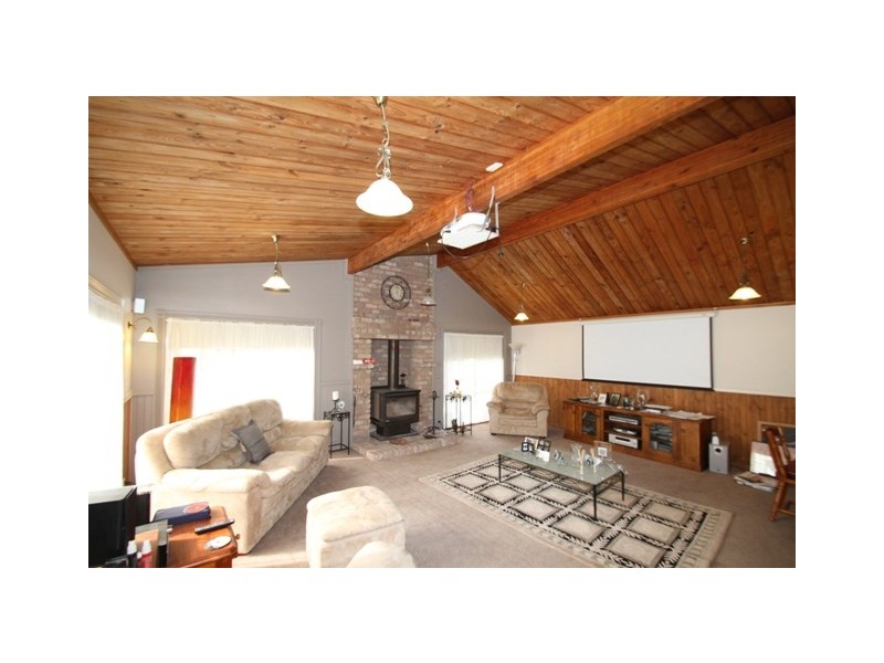 206 Thompson Avenue, Cowes VIC 3922