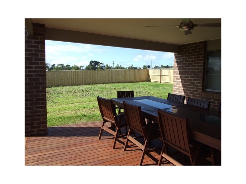 27 Elvington Avenue, Cowes VIC 3922