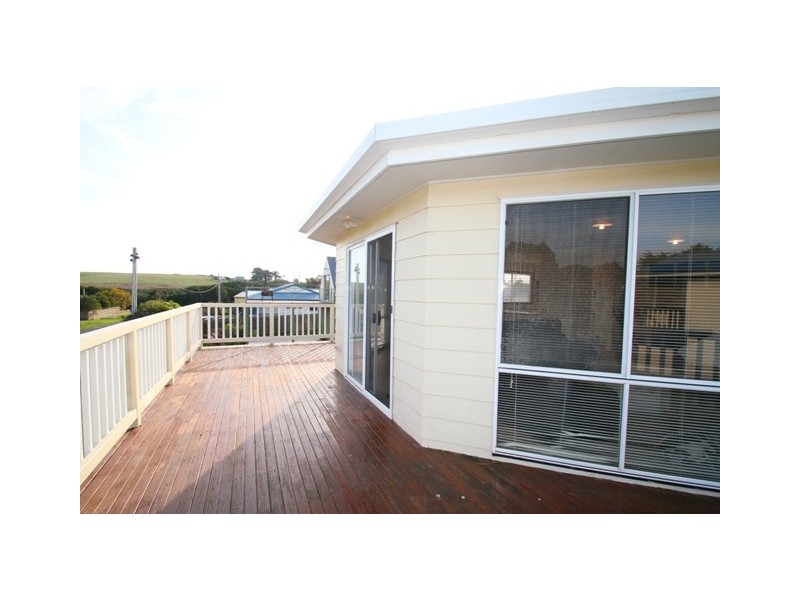 18 California Drive, Smiths Beach VIC 3922