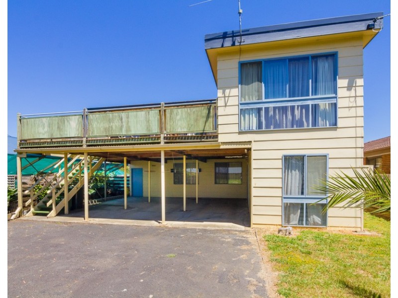 21 St Georges Road, Cowes VIC 3922