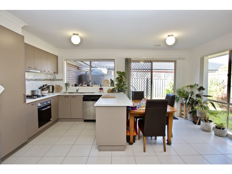 17 Kingfisher Way, Cowes VIC 3922